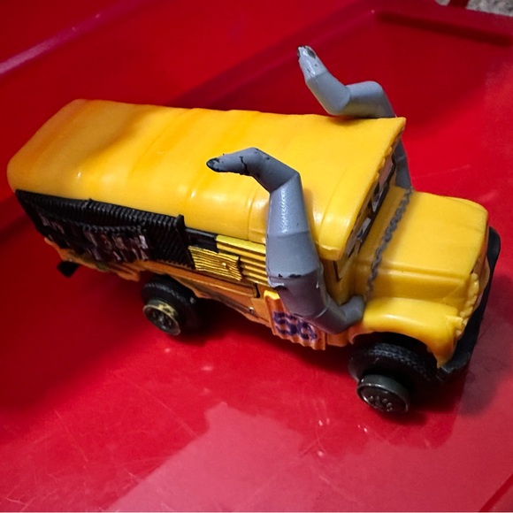 Disney Cars 3, 4 Characters / figures, preloved but in good condition - Picture 7 of 10